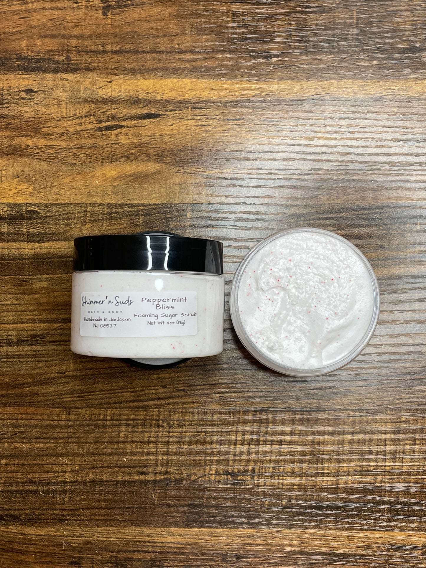 Peppermint foaming sugar scrub